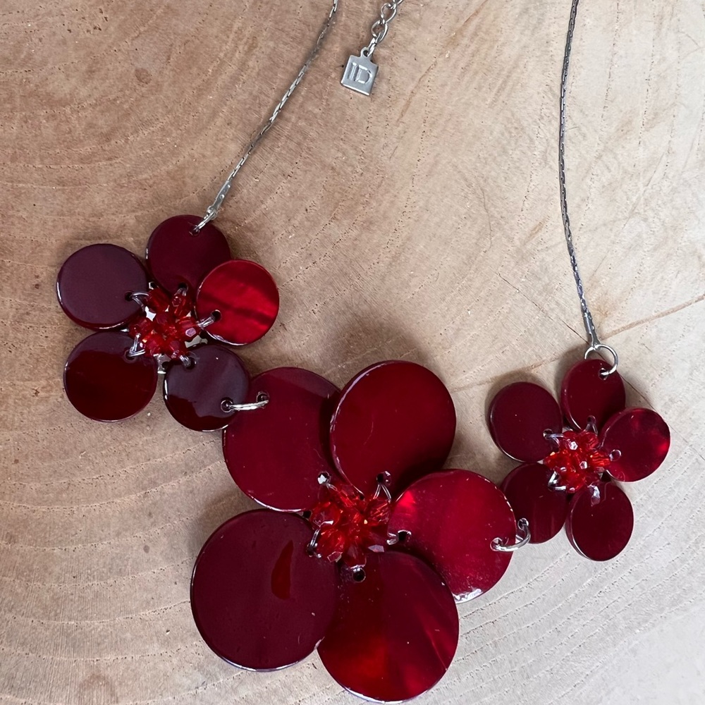 ✔️Red Floral Statement Necklace - Picture 4 of 8